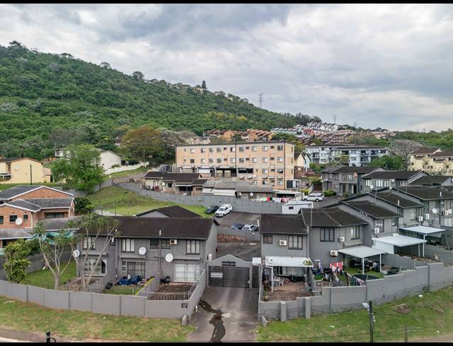 3 BEDROOM SECTIONAL TITLE FOR SALE IN RESERVOIR HILLS
